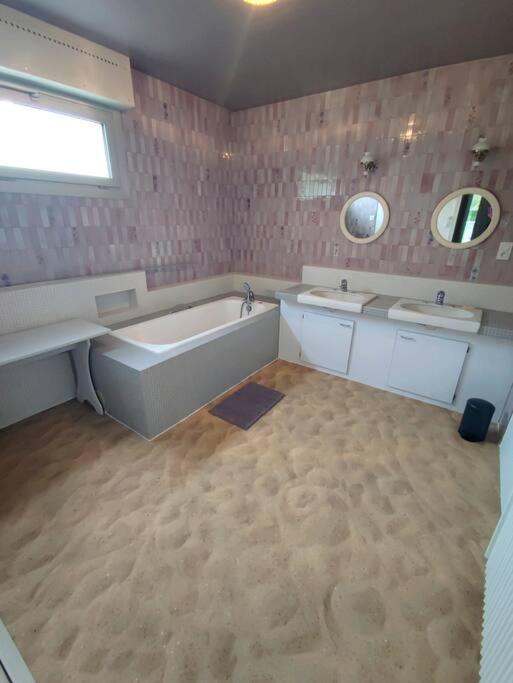 Gite Le 45 Tours Nueil-sous-les-Aubiers Екстериор снимка
